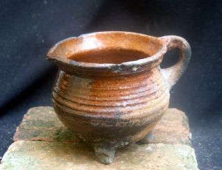 SuperB early early 17th century Dutch ceramic cooking pot, cauldron