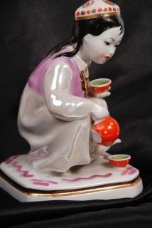 Rare Soviet RUSSIAN DULEVO Porcelain Figurine Statue   Uzbek Girl with 