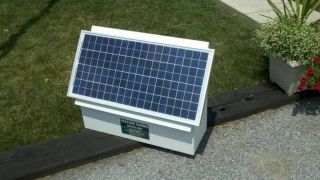 30Watt Solar Electric Fence Charger Energizer Shock Box★