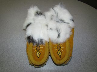 native american moccasins bead design 8 1 4 fur cuff