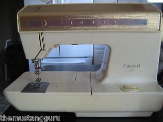 singer futura sewing machine in Sewing Machines & Sergers
