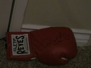 Oscar De La Hoya Signed Red Cleto Reyes Boxing Glove with proof FULL 