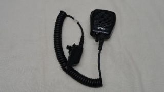New Otto V2 L2JC11 Low Profile Speaker Microphone with Earphone Jack 