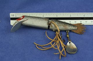 FOLK ART MINNOW Jointed wooden Wooden Vintage old Fishing Lure