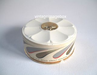 Vintage YARDLEY Face Powder Box   with Gold Bee top   vanity 