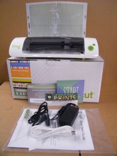 Cricut Mini Personal Cutter Crafting Machine W/FREE BONUS NEW   BOX 