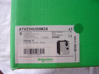 NIB Schneider Electric Altivar 21 7.5HP AC Drive ATV21HU55M3X