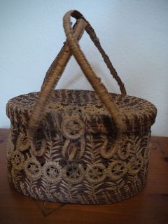 pine needle handbag basket w lid  55