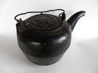 vintage antiqu e cast iron tea kettle 7 w star