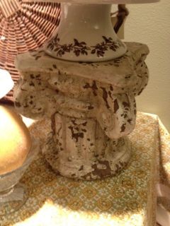   CHIC Distressed TABLETOP PEDESTAL Pediment Plant Stand Ivory NEW