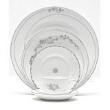 Vera Wang China Vera Fleurs 20 PIECES SERVICE FOR 4   NEW WEDGWOOD