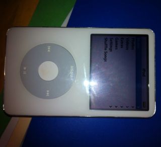 Apple iPod classic 5th Generation White 30 GB Used Free Chager