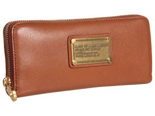 Marc by Marc Jacobs Classic Q Slim Zip $198.00 Rated: 5 stars! Marc by 