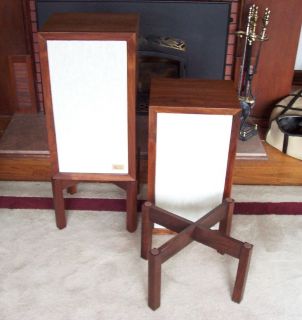 ACOUSTIC RESEARCH ORIGINAL SOLID WALNUT SPEAKER STANDS MT AR 3a AR 2ax 