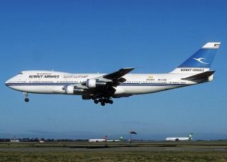    Kuwait Airways Boeing 747 1 400 Diecast Airplane Model AV4742004