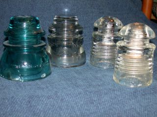 Lot of 4 glass insulators Hemingray 42 Whitall Tatum No1 and Pyrex