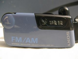 sony fm am stereo headphone walkman radio srf r5
