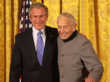 Andrew Wyeth (right) receiving the National Medal of Arts from 