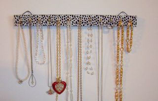 Animal Print Necklace Holder Jewelry Bracelet Rack Organizer with 