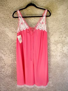 TAGS Vintage 1962 LUCIE ANN of Bevery Hills Pink Lace Nightgown Small 
