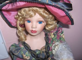 1998 Lady Annabel Porcelain Doll Royal Courts Collection Wm Tung Tuss 