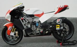 Minichamps Ducati Desmo 16 GP7 A Hoffman 07 MotoGP 1 12