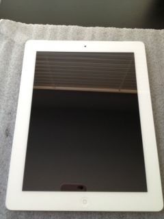 Apple iPad 2 16GB Wi Fi 3G Verizon 9 7in White MC985LL A Mint