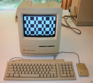 Vintage 1st 1990 Apple Macintosh Mac Classic PC Computer +Keyboard 