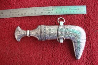 HAND MADE STERLING SILVER WORKED NEW ARABI STYPLE SHAPED JAMBIA