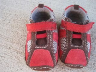 Baby Deer adorable shoes sneakers sz 3 boys red brown gray infant