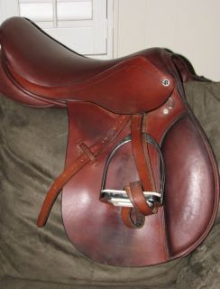 Barnsby Merlin Jump close contact Saddle 17 in seat medium wide