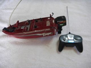 NIKKO RANGER 300050 REMOTE CONTROL BASS BOAT FOURTEEN INCHES LONG 2068