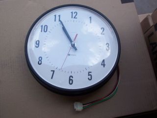   6310 9221 12 Clock Sync Wired Round 115 VOLT 1 1/2 MOUNT WALL CLOCK