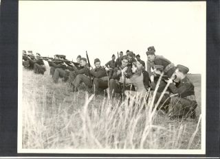 Ann Sheridan Learns to Shoot Rifle with WWII Gi s USO Tour 1942 War 