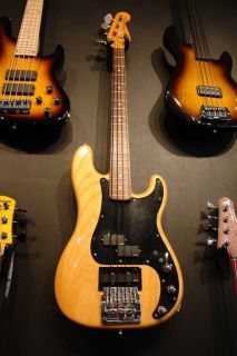 Fender 1972 Precision Bass Modded with Whammy EMGs