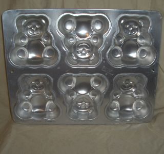    Aluminum Teddy Bear Cake Pan 1991 Wilton Six Mini Bears Pan Mold