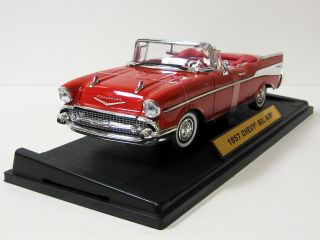 1957 Chevrolet Bel Air Diecast Model Car   Red 1:18 Scale Motormax