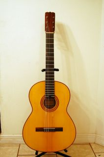 Benito Huipe Hand Made Flamenco Guitar Used Good Condition