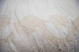 Piece Battenburg Lace Queen Set with Down Comforter and Pillows 