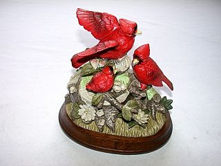 Vintage 1983 Arnalt Cardinal Birds Figurine Music Box