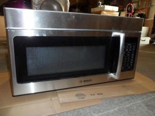 Bosch HMV5051U 1 7 CU ft Over The Range Microwave Oven