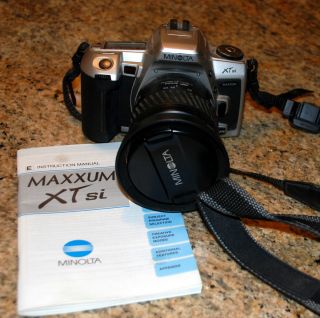 Minolta Maxxum XTsi 35mm SLR Camera 28 80 lens strap manual Excellent 