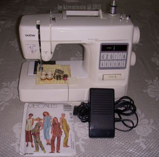 SEWING MACHINE BROTHER MODEL XL 2010 & FOOT PEDAL.