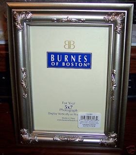 Burnes of Boston Nottingham 5 x 7 Gold Pic Frame B6