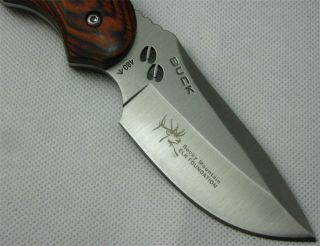 this knife is a solid practical buck hunting knife the knife is a 