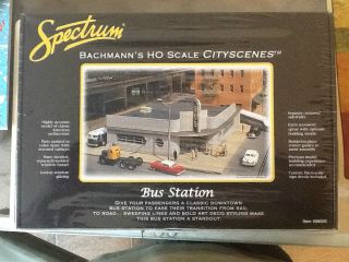 Bachmann Cityscenes Bus Station, HO Scale Structure Kit, NIP