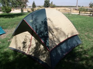  Camping Tent Ozark Trail 7x7 2 Person