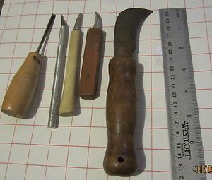 Various Wood worker Carving hand Tools, knives knife chisel wooden lot 