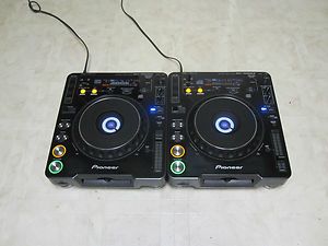 Pair of Pioneer CDJ 1000 MK2 CD Turntables