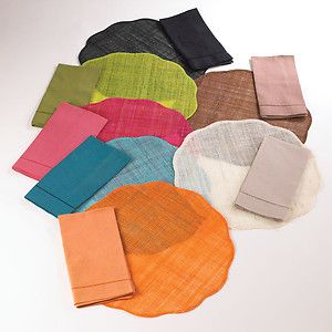   Dinning Scallop Design Placemat 15 Round 7 Colors Avail New